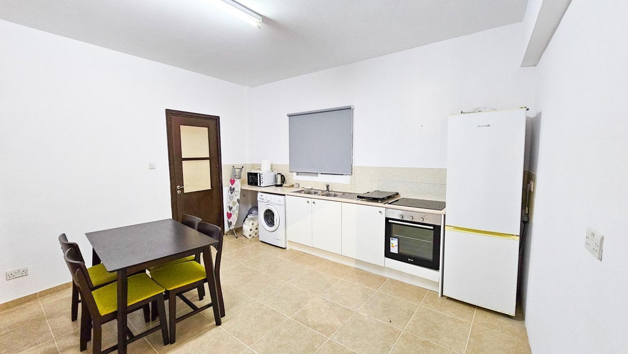 Sky Line City Apartment, 150M From Chabad Lubavitch Larnaka Exterior foto